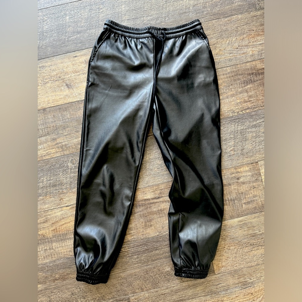 Pleather Joggers XS • A New Day